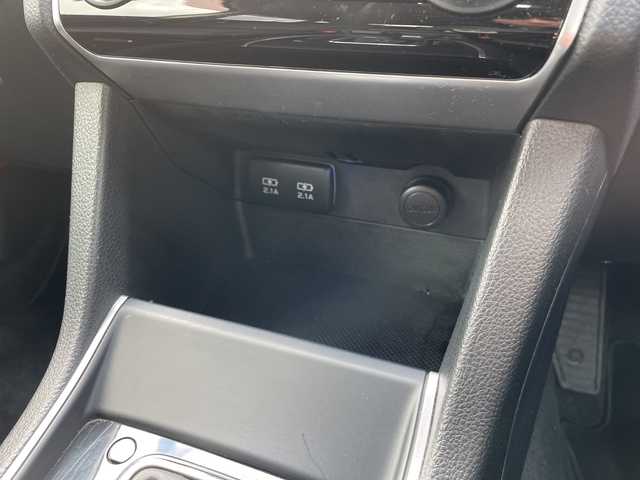 スバル レヴォーグ 1．6GT アイサイト 富山県 2018(平30)年 8.8万km クリスタルホワイトP 純正８型ＳＤナビ/型式：CN-LX840D/【フルセグＴＶ/CD/SD/DVD/USB】/バックカメラ/パドルシフト/ＥＴＣ２．０/プッシュスタート/スペアキー×３/クルーズコントロール追従機能有/純正フロアマット/オートブレーキホールド/ドアバイザー/デイランプ/ブラインドタッチモニター