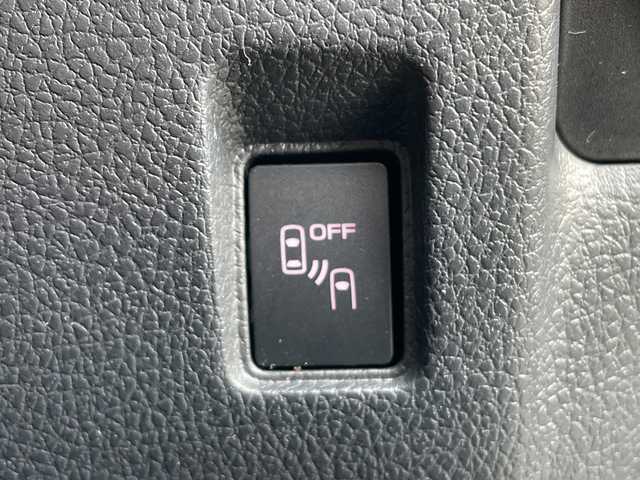 スバル レヴォーグ 1．6GT アイサイト 富山県 2018(平30)年 8.8万km クリスタルホワイトP 純正８型ＳＤナビ/型式：CN-LX840D/【フルセグＴＶ/CD/SD/DVD/USB】/バックカメラ/パドルシフト/ＥＴＣ２．０/プッシュスタート/スペアキー×３/クルーズコントロール追従機能有/純正フロアマット/オートブレーキホールド/ドアバイザー/デイランプ/ブラインドタッチモニター