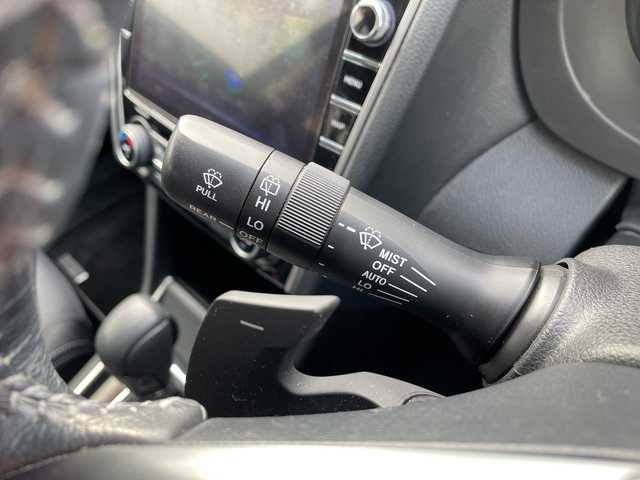 スバル レヴォーグ 1．6GT アイサイト 富山県 2018(平30)年 8.8万km クリスタルホワイトP 純正８型ＳＤナビ/型式：CN-LX840D/【フルセグＴＶ/CD/SD/DVD/USB】/バックカメラ/パドルシフト/ＥＴＣ２．０/プッシュスタート/スペアキー×３/クルーズコントロール追従機能有/純正フロアマット/オートブレーキホールド/ドアバイザー/デイランプ/ブラインドタッチモニター