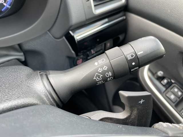 スバル レヴォーグ 1．6GT アイサイト 富山県 2018(平30)年 8.8万km クリスタルホワイトP 純正８型ＳＤナビ/型式：CN-LX840D/【フルセグＴＶ/CD/SD/DVD/USB】/バックカメラ/パドルシフト/ＥＴＣ２．０/プッシュスタート/スペアキー×３/クルーズコントロール追従機能有/純正フロアマット/オートブレーキホールド/ドアバイザー/デイランプ/ブラインドタッチモニター