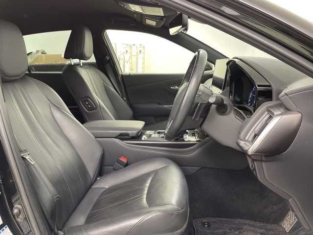 トヨタ クラウン ハイブリッド RS アドバンス Four 道央・札幌 2022(令4)年 4.3万km プレシャスブラックパール ・４ＷＤ　/ハイブリッド/寒冷地仕様/・トヨタセーフティセンス/・プリクラッシュセーフティ/・レーダークルーズコントロール/・純正12.3インチディスプレイ　ナビ/・フルセグTV/BT/AM/FM/SD）　/・純正エンジンスターター/・バックカメラ　　/・レザーシート/メモリーシート/・シートヒーター　/ベンチレーション/・ステアリングヒーター　/・ワイパーデアイサー　/・パドルシフト　/・コーナーセンサー/・オートブレーキホールド/・LEDライト/オートハイビーム/・社外ドライブレコーダー前後