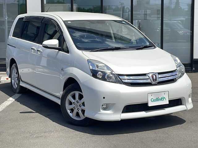 トヨタ アイシス プラタナ Vセレクション 道東・釧路十勝 2016(平28)年 6.6万km ホワイトパールクリスタルシャイン ・4WD/・純正SDナビ/(CD・DVD・フルセグ・BT・FM・AM)/・バックカメラ/・スマートキー/・プッシュスタート/・ETC/・片側パワースライドドア/・リアヒーター/・リアクーラー/・コーナーセンサー/・横滑り防止/・HIDヘッドライト/・フォグライト/・オートライト/・ステアリングスイッチ/・社外AW付冬タイヤ　積込