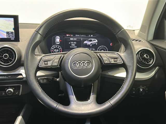 アウディ Ｑ２ 1．0 TFSI スポーツ 新潟県 2018(平30)年 2.6万km ミトスブラックメタリック ワンオーナー/バーチャルコックピット/ナビゲーションパッケージ/-MMIナビゲーションシステム/-8スピーカー/-スマートフォンインターフェイス/LEDライトパッケージ/-LEDヘッドライト/-LEDリヤダイナミックターンインディケーター/-ヘッドライトウォッシャー/コンビニエンスパッケージ/-アドバンストキーシステム/-リヤビューカメラ/-アウディパーキングシステム/ベーシックパッケージ/-デラックスオートマチックエアコンディショナー/-ルームミラー自動防眩/-レイン/ライトセンサー/-アウディプレセンスフロント/-ドライバーインフォメーションシステム/-ステアリングホイール3スポークレザーマルチファンクション/-センターアームレスト/シートヒーター/フルセグTV/ETC/電動パーキングブレーキ/オートブレーキホールド/アイドリングストップ