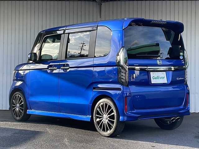 ホンダ Ｎ ＢＯＸ カスタム G L ターボ ホンダセンシング 長野県 2018(平30)年 6.4万km ブリリアントスポーティブルーメタリック2トーン ターボ/純正８インチナビフルセグTV/バックカメラ/ETC/社外１６インチアルミ/純正アルミ夏タイヤ積込/両側パワースライドドア/ドラレコ付きデジタルインナーミラー/社外マフラー/ハーフレザーシート/スペアキー