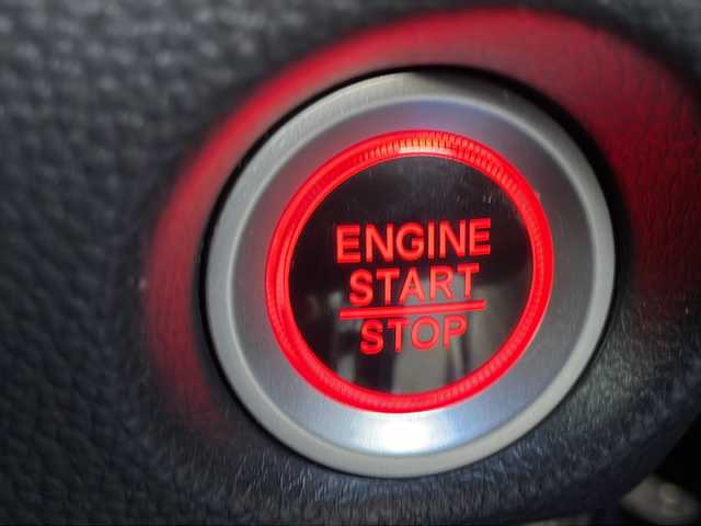 ホンダ Ｎ ＢＯＸ カスタム G L ターボ ホンダセンシング 長野県 2018(平30)年 6.4万km ブリリアントスポーティブルーメタリック2トーン ターボ/純正８インチナビフルセグTV/バックカメラ/ETC/社外１６インチアルミ/純正アルミ夏タイヤ積込/両側パワースライドドア/ドラレコ付きデジタルインナーミラー/社外マフラー/ハーフレザーシート/スペアキー