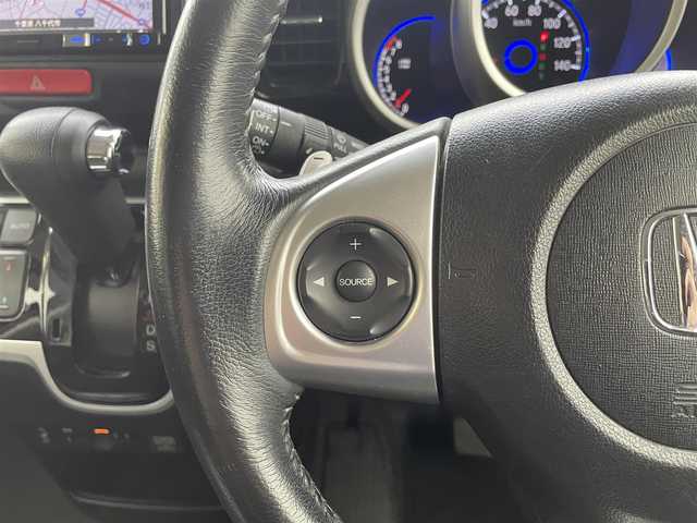 ホンダ Ｎ ＢＯＸ カスタム ターボ SSブラックSパッケージ 千葉県 2017(平29)年 10.8万km クリスタルブラックパール (株)IDOMが運営する【じしゃロン八千代店】の自社ローン専用車両になります。/こちらは現金またはオートローンご利用時の価格です。自社ローンご希望の方は別途その旨お申付け下さい/両側パワースライドドア/衝突軽減ブレーキ/バックカメラ/Bluetoothオーディオ対応カーナビ