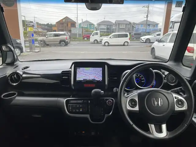 ホンダ Ｎ ＢＯＸ カスタム ターボ SSブラックSパッケージ 千葉県 2017(平29)年 10.8万km クリスタルブラックパール (株)IDOMが運営する【じしゃロン八千代店】の自社ローン専用車両になります。/こちらは現金またはオートローンご利用時の価格です。自社ローンご希望の方は別途その旨お申付け下さい/両側パワースライドドア/衝突軽減ブレーキ/バックカメラ/Bluetoothオーディオ対応カーナビ