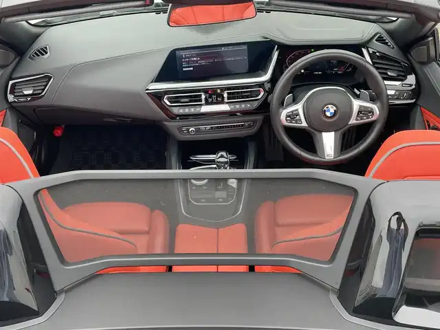 ＢＭＷ Ｚ４ sDrive20i Mスポーツ 東京都 2020(令2)年 2.8万km アルピンホワイト 本革シート【マグマレッド】/・メモリ付きパワーシート/・シートヒーター/ドライビングアシスト/・レーン・ディパーチャー・ウォーニング/・レーン・チェンジ・ウォーニング/・前車接近警告機能/・ 衝突回避・被害軽減ブレーキ/・ 後車衝突警告機能/・クロス・トラフィック・ウォーニング（リヤ）/ハイビームアシスト
