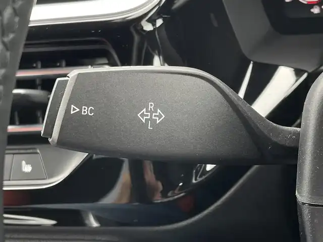 ＢＭＷ Ｚ４ sDrive20i Mスポーツ 東京都 2020(令2)年 2.8万km アルピンホワイト 本革シート【マグマレッド】/・メモリ付きパワーシート/・シートヒーター/ドライビングアシスト/・レーン・ディパーチャー・ウォーニング/・レーン・チェンジ・ウォーニング/・前車接近警告機能/・ 衝突回避・被害軽減ブレーキ/・ 後車衝突警告機能/・クロス・トラフィック・ウォーニング（リヤ）/ハイビームアシスト