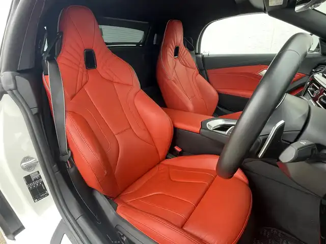 ＢＭＷ Ｚ４ sDrive20i Mスポーツ 東京都 2020(令2)年 2.8万km アルピンホワイト 本革シート【マグマレッド】/・メモリ付きパワーシート/・シートヒーター/ドライビングアシスト/・レーン・ディパーチャー・ウォーニング/・レーン・チェンジ・ウォーニング/・前車接近警告機能/・ 衝突回避・被害軽減ブレーキ/・ 後車衝突警告機能/・クロス・トラフィック・ウォーニング（リヤ）/ハイビームアシスト