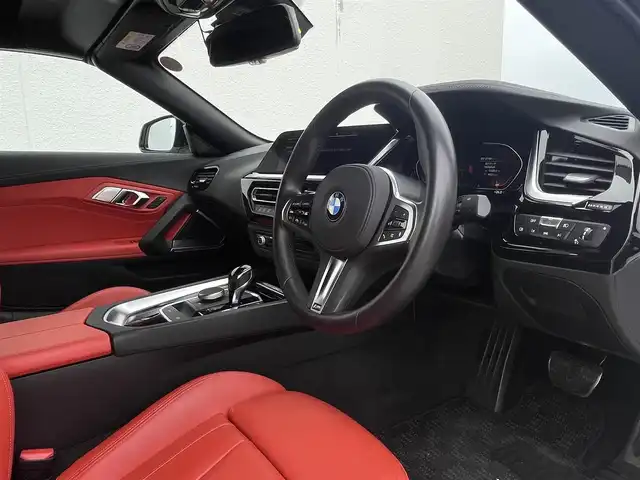ＢＭＷ Ｚ４ sDrive20i Mスポーツ 東京都 2020(令2)年 2.8万km アルピンホワイト 本革シート【マグマレッド】/・メモリ付きパワーシート/・シートヒーター/ドライビングアシスト/・レーン・ディパーチャー・ウォーニング/・レーン・チェンジ・ウォーニング/・前車接近警告機能/・ 衝突回避・被害軽減ブレーキ/・ 後車衝突警告機能/・クロス・トラフィック・ウォーニング（リヤ）/ハイビームアシスト