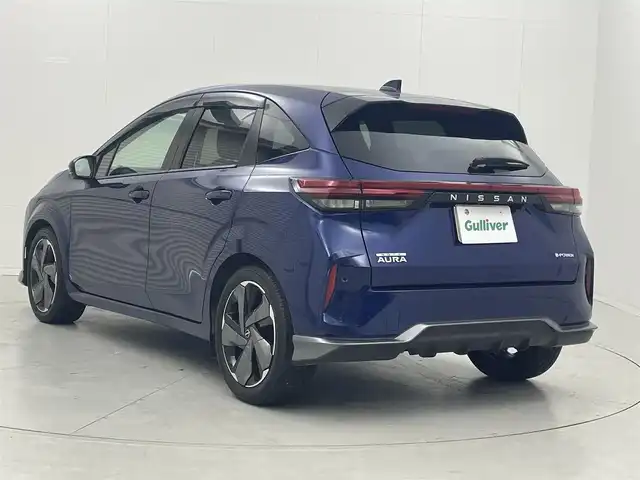日産 オーラ G レザーエディション 茨城県 2022(令4)年 6.1万km オーロラフレアブルーパール NissanConnect　9型ナビ/全方位カメラ/フルセグ/BOSEパーソナルプラスサウンドシステム/デジタルインナーミラー/置くだけ充電/プロパイロット/衝突被害軽減ブレーキ/車線逸脱抑制装置/オートマチックハイビーム/ソナー/BSW/ETC2.0/ドラレコ/レザーシート/シートヒーター/純正17インチAW/LEDヘッドライト/スマートキー