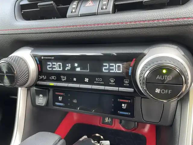 トヨタ ＲＡＶ４ アドベンチャー オフロードPKGⅡ 石川県 2023(令5)年 1.1万km グレーメタリック 4WD/トヨタセーフティセンス/純正10.5型ナビ/フルセグTV/バックカメラ/LEDヘッドライト/ETC/パワーバックドア/純正アルミホイール/レザーシート/シートヒーター/ハンドルヒーター/レーダークルーズコントロール/スマートキー/プッシュスタート/電動ミラー/保証書