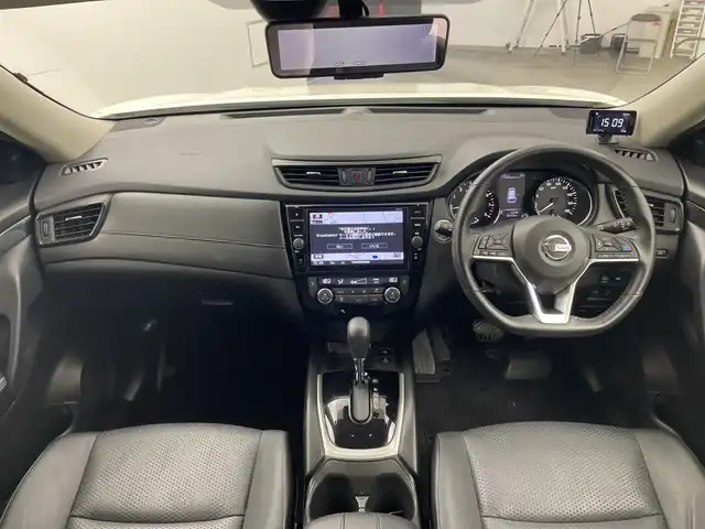 日産 エクストレイル 20X 群馬県 2018(平30)年 5.6万km ブリリアントホワイトパール 純正９型ナビ　純正１１型後席モニター　全周囲カメラ　アダプティブクルーズコントロール　ブラインドスポットモニター　電動リアドア　衝突被害軽減ブレーキ　インテリジェントルームミラー　ＥＴＣ　禁煙車