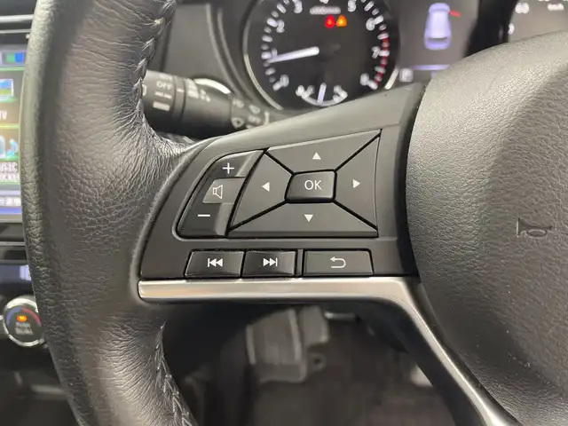 日産 エクストレイル 20X 群馬県 2018(平30)年 5.6万km ブリリアントホワイトパール 純正９型ナビ　純正１１型後席モニター　全周囲カメラ　アダプティブクルーズコントロール　ブラインドスポットモニター　電動リアドア　衝突被害軽減ブレーキ　インテリジェントルームミラー　ＥＴＣ　禁煙車