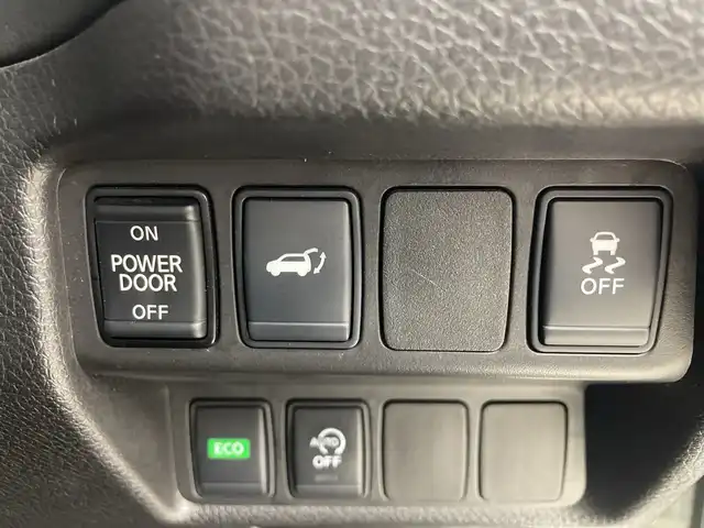 日産 エクストレイル 20X 群馬県 2018(平30)年 5.6万km ブリリアントホワイトパール 純正９型ナビ　純正１１型後席モニター　全周囲カメラ　アダプティブクルーズコントロール　ブラインドスポットモニター　電動リアドア　衝突被害軽減ブレーキ　インテリジェントルームミラー　ＥＴＣ　禁煙車