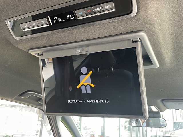 トヨタ ヴォクシー S－Z 愛知県 2024(令6)年 1.7万km アティチュードブラックマイカ トヨタセーフティセンス/衝突軽減システム/純正ディスプレイオーディオ（ナビあり）/フリップダウンモニター/両側パワースライドドア/レーダークルーズコントロール/シートヒーター/CD/DVD/Bluetooth/バックカメラ/コーナーセンサー/ETC2.0/純正アルミホイール/LEDヘッドライト/オートマチックハイビーム/ステアリングスイッチ/スマートキー/プッシュスタート