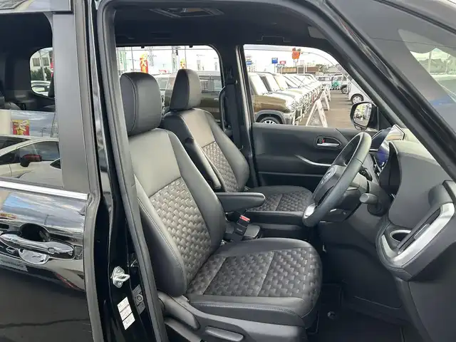 トヨタ ヴォクシー S－Z 宮城県 2024(令6)年 1.7万km アティチュードブラックマイカ ディスプレイオーディオプラス/・車載メモリーナビ/・DVD/CD/・AM/FM/・地デジTV/・12スピーカー/・USB入力/・HDMI入力/・AppleCarPlay/AndroidAuto/・先読みエコドライブ/・ETC2.0ユニット/プロジェクター式LEDヘッドランプ/・アダプティブハイビームシステム/＝＝＝/セーフティセンス/・プリクラッシュセーフティ/・レーントレーシングアシスト/・レーンディパーチャーアラート/・レーダークルーズコントロール/・オートマチックハイビーム/・ロードサインアシスト/・ドライバー異常時対応システム/・プロアクティブドライビングアシスト/・発進遅れ告知機能/パーキングサポートブレーキ（前後方静止物）/純正13インチ後席フリップダウンモニター/両側パワースライドドア/AC100V/革巻きステアリング/ステアリングスイッチ/電動パーキングブレーキ/ブレーキホールド/スマートキー＆プッシュスタート/電動格納ミラー/純正17インチアルミホイール/W//サイド/カーテンエアバッグ