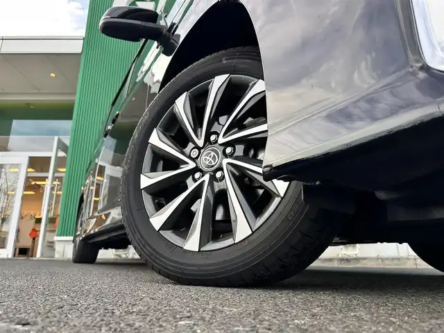 トヨタ ヴォクシー S－Z 宮城県 2024(令6)年 1.7万km アティチュードブラックマイカ ディスプレイオーディオプラス/・車載メモリーナビ/・DVD/CD/・AM/FM/・地デジTV/・12スピーカー/・USB入力/・HDMI入力/・AppleCarPlay/AndroidAuto/・先読みエコドライブ/・ETC2.0ユニット/プロジェクター式LEDヘッドランプ/・アダプティブハイビームシステム/＝＝＝/セーフティセンス/・プリクラッシュセーフティ/・レーントレーシングアシスト/・レーンディパーチャーアラート/・レーダークルーズコントロール/・オートマチックハイビーム/・ロードサインアシスト/・ドライバー異常時対応システム/・プロアクティブドライビングアシスト/・発進遅れ告知機能/パーキングサポートブレーキ（前後方静止物）/純正13インチ後席フリップダウンモニター/両側パワースライドドア/AC100V/革巻きステアリング/ステアリングスイッチ/電動パーキングブレーキ/ブレーキホールド/スマートキー＆プッシュスタート/電動格納ミラー/純正17インチアルミホイール/W//サイド/カーテンエアバッグ