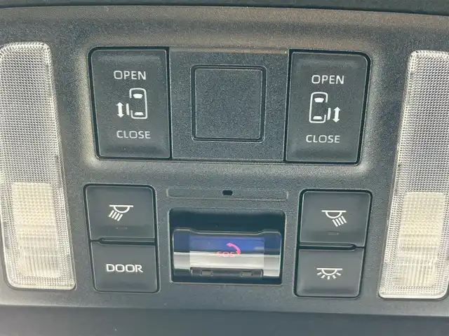 トヨタ ヴォクシー S－Z 宮城県 2024(令6)年 1.7万km アティチュードブラックマイカ ディスプレイオーディオプラス/・車載メモリーナビ/・DVD/CD/・AM/FM/・地デジTV/・12スピーカー/・USB入力/・HDMI入力/・AppleCarPlay/AndroidAuto/・先読みエコドライブ/・ETC2.0ユニット/プロジェクター式LEDヘッドランプ/・アダプティブハイビームシステム/＝＝＝/セーフティセンス/・プリクラッシュセーフティ/・レーントレーシングアシスト/・レーンディパーチャーアラート/・レーダークルーズコントロール/・オートマチックハイビーム/・ロードサインアシスト/・ドライバー異常時対応システム/・プロアクティブドライビングアシスト/・発進遅れ告知機能/パーキングサポートブレーキ（前後方静止物）/純正13インチ後席フリップダウンモニター/両側パワースライドドア/AC100V/革巻きステアリング/ステアリングスイッチ/電動パーキングブレーキ/ブレーキホールド/スマートキー＆プッシュスタート/電動格納ミラー/純正17インチアルミホイール/W//サイド/カーテンエアバッグ