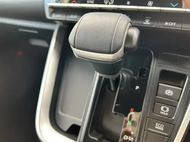 トヨタ ヴォクシー S－Z 宮城県 2024(令6)年 1.7万km アティチュードブラックマイカ ディスプレイオーディオプラス/・車載メモリーナビ/・DVD/CD/・AM/FM/・地デジTV/・12スピーカー/・USB入力/・HDMI入力/・AppleCarPlay/AndroidAuto/・先読みエコドライブ/・ETC2.0ユニット/プロジェクター式LEDヘッドランプ/・アダプティブハイビームシステム/＝＝＝/セーフティセンス/・プリクラッシュセーフティ/・レーントレーシングアシスト/・レーンディパーチャーアラート/・レーダークルーズコントロール/・オートマチックハイビーム/・ロードサインアシスト/・ドライバー異常時対応システム/・プロアクティブドライビングアシスト/・発進遅れ告知機能/パーキングサポートブレーキ（前後方静止物）/純正13インチ後席フリップダウンモニター/両側パワースライドドア/AC100V/革巻きステアリング/ステアリングスイッチ/電動パーキングブレーキ/ブレーキホールド/スマートキー＆プッシュスタート/電動格納ミラー/純正17インチアルミホイール/W//サイド/カーテンエアバッグ