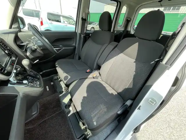 日産 デイズ ルークス X Vセレクション 千葉県 2018(平30)年 0.9万km ホワイトパール エマージェンシーブレーキ/アラウンドビューモニター/純正SDナビ【MM318D-L】/・CD/DVD/MSV/Bluetooth/フルセグ/両後パワースライドドア/インテリジェントキー/前後コーナーセンサー/社外前後ドライブレコーダー【ZDR-015】/純正ドライブレコーダー【DJ4-D】/ETC/純正14インチアルミホイール/ヘッドライトレベライザー/本革巻きステアリング/フォグランプ/ドアバイザー/サイドエアバッグ/新車時保証書＆取扱説明書