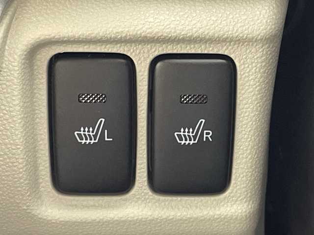 ダイハツ キャスト スタイル G VS SAⅢ 茨城県 2020(令2)年 4.9万km ファイアークォーツレッドM 純正SDナビ/衝突軽減ブレーキ/全方位カメラ　/シートヒーター　/ＵＳＢ/純正15インチアルミホイール　/前後ドライブレコーダー/ＬＥＤヘッドライト/ETC/オートハイビーム　/オートエアコン　/フロアマット　/スマートキー　