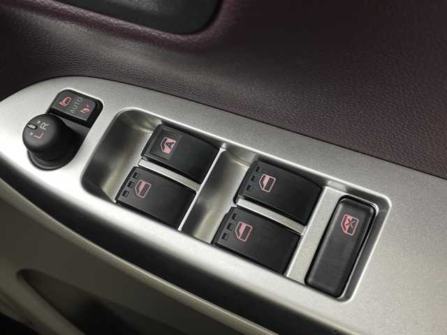 ダイハツ キャスト スタイル G VS SAⅢ 茨城県 2020(令2)年 4.9万km ファイアークォーツレッドM 純正SDナビ/衝突軽減ブレーキ/全方位カメラ　/シートヒーター　/ＵＳＢ/純正15インチアルミホイール　/前後ドライブレコーダー/ＬＥＤヘッドライト/ETC/オートハイビーム　/オートエアコン　/フロアマット　/スマートキー　