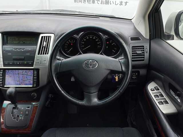 トヨタ ハリアー 240G Lパッケージ 愛知県 2003(平15)年 8.4万km シルバーM /ワンオーナー//純正DVDナビ//AM/FM/CD/MD//ETC//オートエアコン//１２V電源//D席パワーシート//HIDオートライト//Fフォグ//リモコンキー//本革巻きステアリング//電格ミラー//純正フロアマット//トノカバー//純正トランクフロアマット//保証書