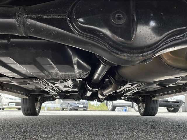 シボレー ＭＷ 富山県 2007(平19)年 10.7万km シルバー 禁煙車/４WD/ＳＤ純正ナビ/フォグランプ/革シート/ＥＴＣ/純正アルミホイール/純正フロアマット/リモコンキー/ミュージックサーバー/スペアキー/Ｗエアバッグ/ワンセグＴＶ/ＤＶＤ再生機能有/ＡＡＣ