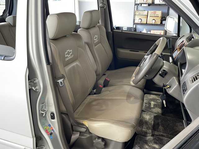 シボレー ＭＷ 富山県 2007(平19)年 10.7万km シルバー 禁煙車/４WD/ＳＤ純正ナビ/フォグランプ/革シート/ＥＴＣ/純正アルミホイール/純正フロアマット/リモコンキー/ミュージックサーバー/スペアキー/Ｗエアバッグ/ワンセグＴＶ/ＤＶＤ再生機能有/ＡＡＣ