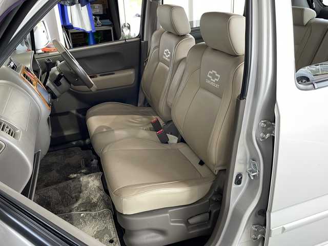 シボレー ＭＷ 富山県 2007(平19)年 10.7万km シルバー 禁煙車/４WD/ＳＤ純正ナビ/フォグランプ/革シート/ＥＴＣ/純正アルミホイール/純正フロアマット/リモコンキー/ミュージックサーバー/スペアキー/Ｗエアバッグ/ワンセグＴＶ/ＤＶＤ再生機能有/ＡＡＣ