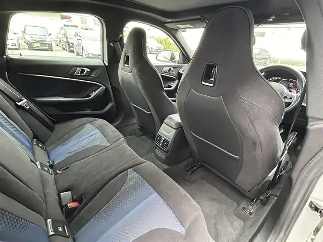 ＢＭＷ Ｍ２３５ｉ グランクーペ xDrive 道東・釧路十勝 2020(令2)年 6.6万km アルピンホワイトⅢ ワンオーナー/パノラマガラスサンルーフ/I Drive ナビゲーションパッケージ/　BT/Type-C/USB/リアビューモニター/ミラーETC/BMWライブコックピット/インテリジェントセーフティ/衝突軽減ブレーキ/レーンキーピングアシスト/アクティブクルーズコントロール/アクティブパーク・ディスタンス・コントロール/パーキングアシスト/ブラインドスポットモニター/電動フロントシート/前席シートヒーター/ワイヤレス充電/純正18インチAW/LEDヘッドライト/純正フロアマット