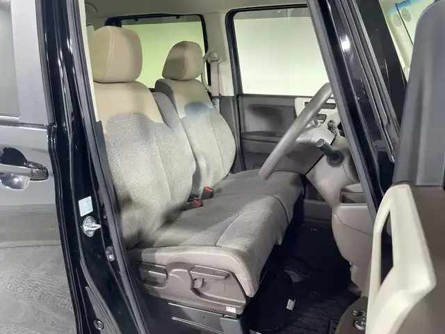 ホンダ Ｎ ＢＯＸ L 神奈川県 2023(令5)年 2.5万km クリスタルブラックパール 純正7型SDナビゲーション【VXM-205VFEi】/AM FM Bluetooth フルセグ SD CD DVD/バックカメラ/片側パワースライドドア/ホンダセンシング/衝突軽減ブレーキ/誤発進抑制機能/後方誤発進抑制機能/歩行者事故低減ステアリング/先行車発進お知らせ機能/渋滞追従機能付アダプティブクルーズコントロール/車線維持支援システム/標識認識機能/路外逸脱抑制機能/オートホールド/ECON/ETC/ステアリングリモコン/純正フロアマット/スマートキー/スペアキー/LEDヘッドライト/オートライト/オートマチックハイビーム/電動格納ミラー/ウィンカーミラー/ドアバイザー