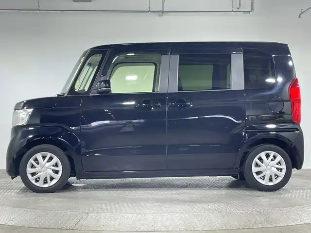 ホンダ Ｎ ＢＯＸ L 神奈川県 2023(令5)年 2.5万km クリスタルブラックパール 純正7型SDナビゲーション【VXM-205VFEi】/AM FM Bluetooth フルセグ SD CD DVD/バックカメラ/片側パワースライドドア/ホンダセンシング/衝突軽減ブレーキ/誤発進抑制機能/後方誤発進抑制機能/歩行者事故低減ステアリング/先行車発進お知らせ機能/渋滞追従機能付アダプティブクルーズコントロール/車線維持支援システム/標識認識機能/路外逸脱抑制機能/オートホールド/ECON/ETC/ステアリングリモコン/純正フロアマット/スマートキー/スペアキー/LEDヘッドライト/オートライト/オートマチックハイビーム/電動格納ミラー/ウィンカーミラー/ドアバイザー