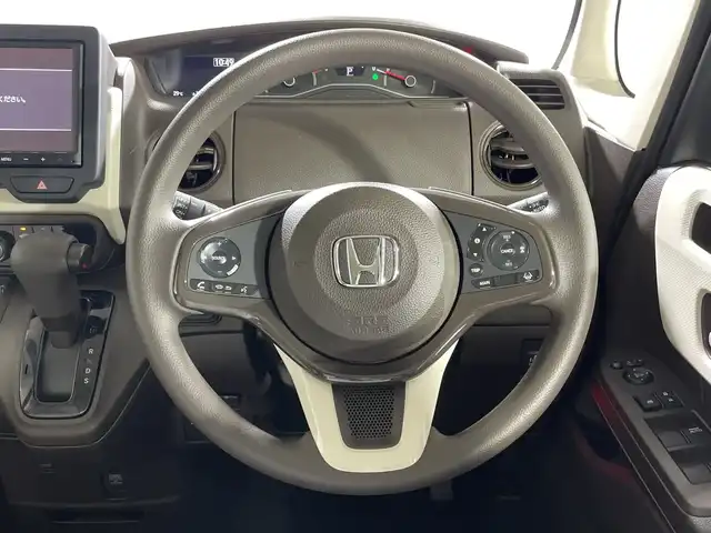 ホンダ Ｎ ＢＯＸ L 神奈川県 2023(令5)年 2.5万km クリスタルブラックパール 純正7型SDナビゲーション【VXM-205VFEi】/AM FM Bluetooth フルセグ SD CD DVD/バックカメラ/片側パワースライドドア/ホンダセンシング/衝突軽減ブレーキ/誤発進抑制機能/後方誤発進抑制機能/歩行者事故低減ステアリング/先行車発進お知らせ機能/渋滞追従機能付アダプティブクルーズコントロール/車線維持支援システム/標識認識機能/路外逸脱抑制機能/オートホールド/ECON/ETC/ステアリングリモコン/純正フロアマット/スマートキー/スペアキー/LEDヘッドライト/オートライト/オートマチックハイビーム/電動格納ミラー/ウィンカーミラー/ドアバイザー