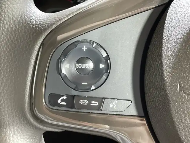 ホンダ Ｎ ＢＯＸ L 神奈川県 2023(令5)年 2.5万km クリスタルブラックパール 純正7型SDナビゲーション【VXM-205VFEi】/AM FM Bluetooth フルセグ SD CD DVD/バックカメラ/片側パワースライドドア/ホンダセンシング/衝突軽減ブレーキ/誤発進抑制機能/後方誤発進抑制機能/歩行者事故低減ステアリング/先行車発進お知らせ機能/渋滞追従機能付アダプティブクルーズコントロール/車線維持支援システム/標識認識機能/路外逸脱抑制機能/オートホールド/ECON/ETC/ステアリングリモコン/純正フロアマット/スマートキー/スペアキー/LEDヘッドライト/オートライト/オートマチックハイビーム/電動格納ミラー/ウィンカーミラー/ドアバイザー