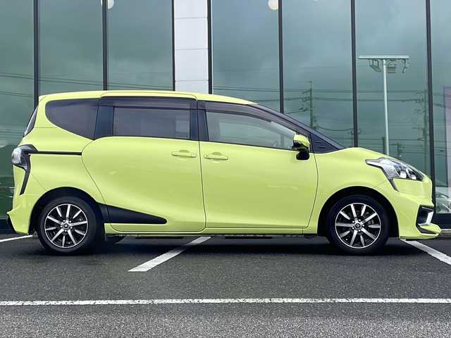 トヨタ シエンタ G 福岡県 2016(平28)年 10.4万km エアーイエロー 純正メモリナビ/（ＣＮ－ＲＳ０２ＷＤ）/バックカメラ/ＢＴ接続/フルセグTV/両側パワースライドドア/モデリスタエアロ/アイドリングストップ/純正15インチアルミホイール/純正ドアバイザー/2列目チップアップシート/スマートキー/プッシュスタート