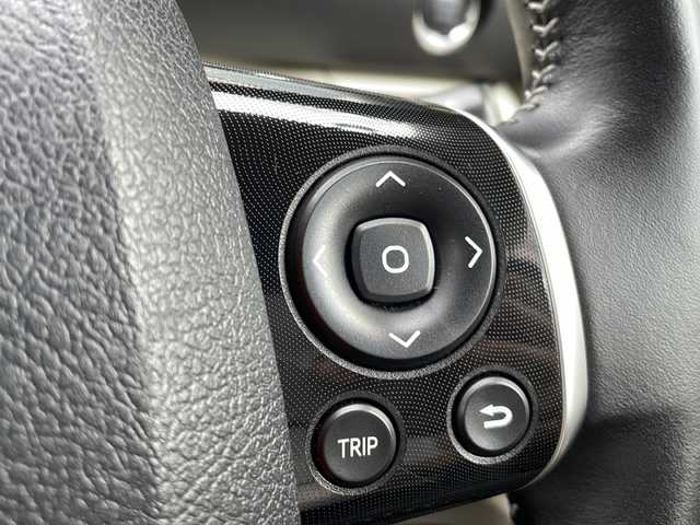 トヨタ シエンタ G 福岡県 2016(平28)年 10.4万km エアーイエロー 純正メモリナビ/（ＣＮ－ＲＳ０２ＷＤ）/バックカメラ/ＢＴ接続/フルセグTV/両側パワースライドドア/モデリスタエアロ/アイドリングストップ/純正15インチアルミホイール/純正ドアバイザー/2列目チップアップシート/スマートキー/プッシュスタート