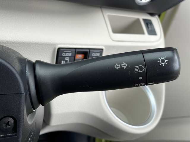 トヨタ シエンタ G 福岡県 2016(平28)年 10.4万km エアーイエロー 純正メモリナビ/（ＣＮ－ＲＳ０２ＷＤ）/バックカメラ/ＢＴ接続/フルセグTV/両側パワースライドドア/モデリスタエアロ/アイドリングストップ/純正15インチアルミホイール/純正ドアバイザー/2列目チップアップシート/スマートキー/プッシュスタート