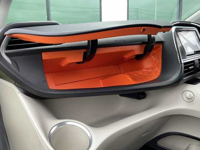 トヨタ シエンタ G 福岡県 2016(平28)年 10.4万km エアーイエロー 純正メモリナビ/（ＣＮ－ＲＳ０２ＷＤ）/バックカメラ/ＢＴ接続/フルセグTV/両側パワースライドドア/モデリスタエアロ/アイドリングストップ/純正15インチアルミホイール/純正ドアバイザー/2列目チップアップシート/スマートキー/プッシュスタート