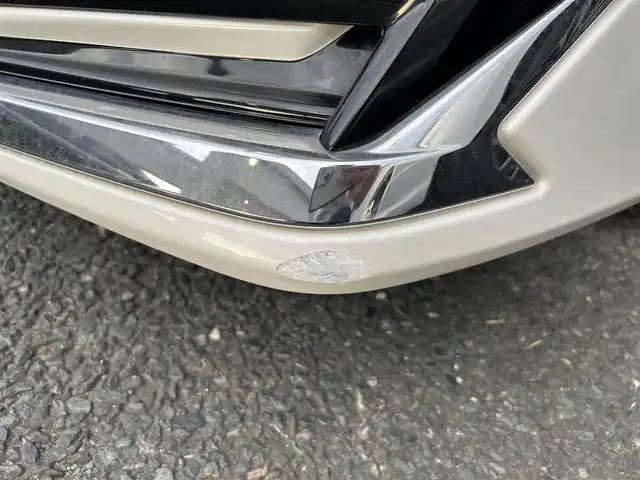 トヨタ ヴォクシー ZS 煌Ⅱ 茨城県 2020(令2)年 5.9万km ホワイトパールクリスタルシャイン プリクラッシュセーフティ（衝突経変）/レーンディパーチャー/アイドリングストップ/コーナーセンサー/純正モニター/バックカメラ/フルセグ/Bluetooth/ETC/両側パワースライドドア/格納3列シート/ウォークスルー
