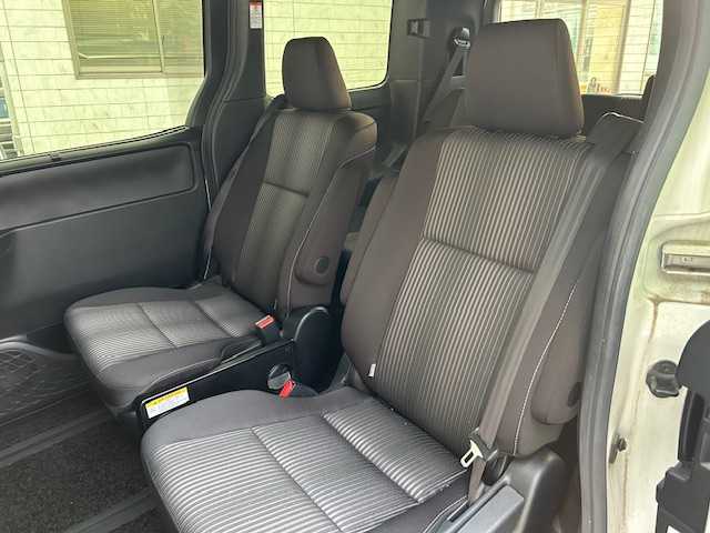 トヨタ ヴォクシー ZS 煌Ⅱ 茨城県 2020(令2)年 5.9万km ホワイトパールクリスタルシャイン プリクラッシュセーフティ（衝突経変）/レーンディパーチャー/アイドリングストップ/コーナーセンサー/純正モニター/バックカメラ/フルセグ/Bluetooth/ETC/両側パワースライドドア/格納3列シート/ウォークスルー