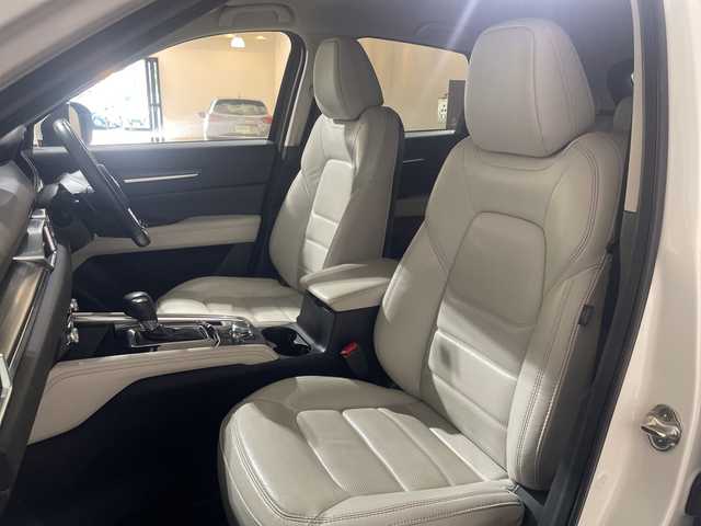 マツダ ＣＸ－５ XD Lパッケージ 愛媛県 2020(令2)年 5万km スノーフレイクホワイトパールマイカ ８．８型ナビ/フルセグ／Ｂｌｕｅｔｏｏｔｈ／ＵＳＢ/衝突軽減ブレーキ/レーダークルーズコントロール/レーンキープアシスト/ブラインドスポットモニター/ＥＴＣ/前後コーナーセンサー/ＤＮ席パワーシート/全席シートヒーター/オートマチックハイビーム/LEDヘッドライト/パワーバックドア