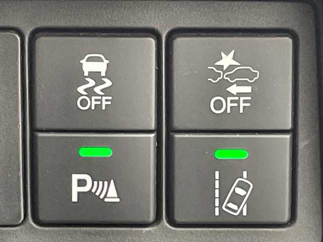 ホンダ オデッセイ アブソルート 岐阜県 2021(令3)年 4.4万km プラチナホワイトパール 純正10インチナビ/　(AM/FM/CD/DVD/Bluetooth/フルセグTV/HDMI/AppleCarPlay)/全方位カメラ/ホンダセンシング/衝突軽減ブレーキ/レーンキープアシスト/コーナーセンサー/レーダークルーズコントロール/両側パワースライドドア/シーケンシャルウィンカー/ハーフレザーシート/パワーシート/LEDヘッドライト/純正アルミホイール/純正フロアマット/パドルシフト/ETC2.0