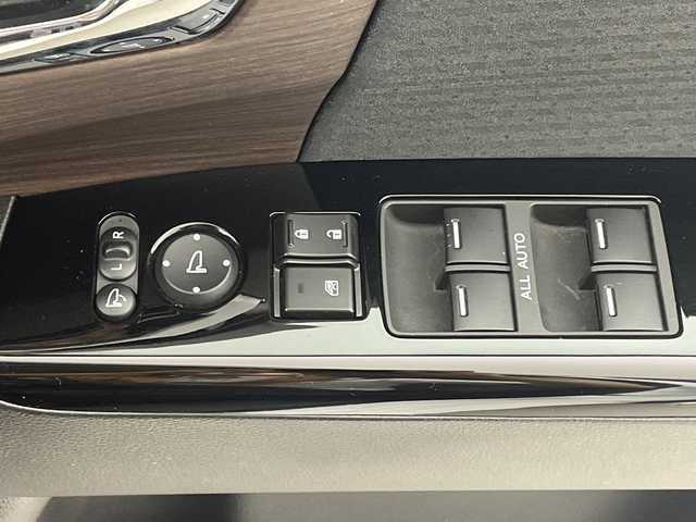 ホンダ オデッセイ アブソルート 岐阜県 2021(令3)年 4.4万km プラチナホワイトパール 純正10インチナビ/　(AM/FM/CD/DVD/Bluetooth/フルセグTV/HDMI/AppleCarPlay)/全方位カメラ/ホンダセンシング/衝突軽減ブレーキ/レーンキープアシスト/コーナーセンサー/レーダークルーズコントロール/両側パワースライドドア/シーケンシャルウィンカー/ハーフレザーシート/パワーシート/LEDヘッドライト/純正アルミホイール/純正フロアマット/パドルシフト/ETC2.0