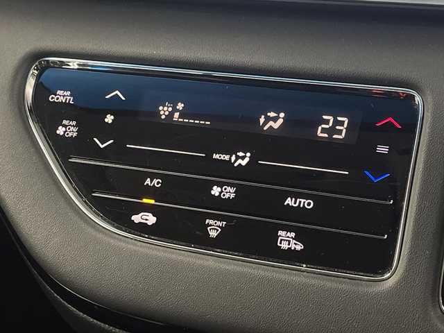 ホンダ オデッセイ アブソルート 岐阜県 2021(令3)年 4.4万km プラチナホワイトパール 純正10インチナビ/　(AM/FM/CD/DVD/Bluetooth/フルセグTV/HDMI/AppleCarPlay)/全方位カメラ/ホンダセンシング/衝突軽減ブレーキ/レーンキープアシスト/コーナーセンサー/レーダークルーズコントロール/両側パワースライドドア/シーケンシャルウィンカー/ハーフレザーシート/パワーシート/LEDヘッドライト/純正アルミホイール/純正フロアマット/パドルシフト/ETC2.0