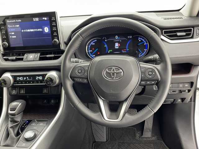 トヨタ ＲＡＶ４ 千葉県 2020(令2)年 1.5万km ホワイトパールクリスタルシャイン 衝突軽減ブレーキ/レーンキープアシスト/レーダークルーズコントロール/オートマチックハイビーム/純正メモリナビ/（フルセグ/Bluetooth/FM/AM/USB）/バックカメラ/ＥＴＣ/ドライブレコーダー（前後）/アイドリングストップ/ステアリングヒーター/シートヒーター（運転席＋助手席）/シートメモリー/LEDヘッドライト/フォグライト/電動格納ミラー/W＋サイド＋カーテンエアバッグ