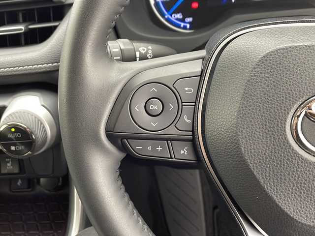 トヨタ ＲＡＶ４ 千葉県 2020(令2)年 1.5万km ホワイトパールクリスタルシャイン 衝突軽減ブレーキ/レーンキープアシスト/レーダークルーズコントロール/オートマチックハイビーム/純正メモリナビ/（フルセグ/Bluetooth/FM/AM/USB）/バックカメラ/ＥＴＣ/ドライブレコーダー（前後）/アイドリングストップ/ステアリングヒーター/シートヒーター（運転席＋助手席）/シートメモリー/LEDヘッドライト/フォグライト/電動格納ミラー/W＋サイド＋カーテンエアバッグ
