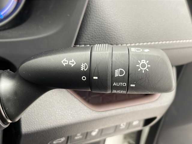 トヨタ ＲＡＶ４ 千葉県 2020(令2)年 1.5万km ホワイトパールクリスタルシャイン 衝突軽減ブレーキ/レーンキープアシスト/レーダークルーズコントロール/オートマチックハイビーム/純正メモリナビ/（フルセグ/Bluetooth/FM/AM/USB）/バックカメラ/ＥＴＣ/ドライブレコーダー（前後）/アイドリングストップ/ステアリングヒーター/シートヒーター（運転席＋助手席）/シートメモリー/LEDヘッドライト/フォグライト/電動格納ミラー/W＋サイド＋カーテンエアバッグ